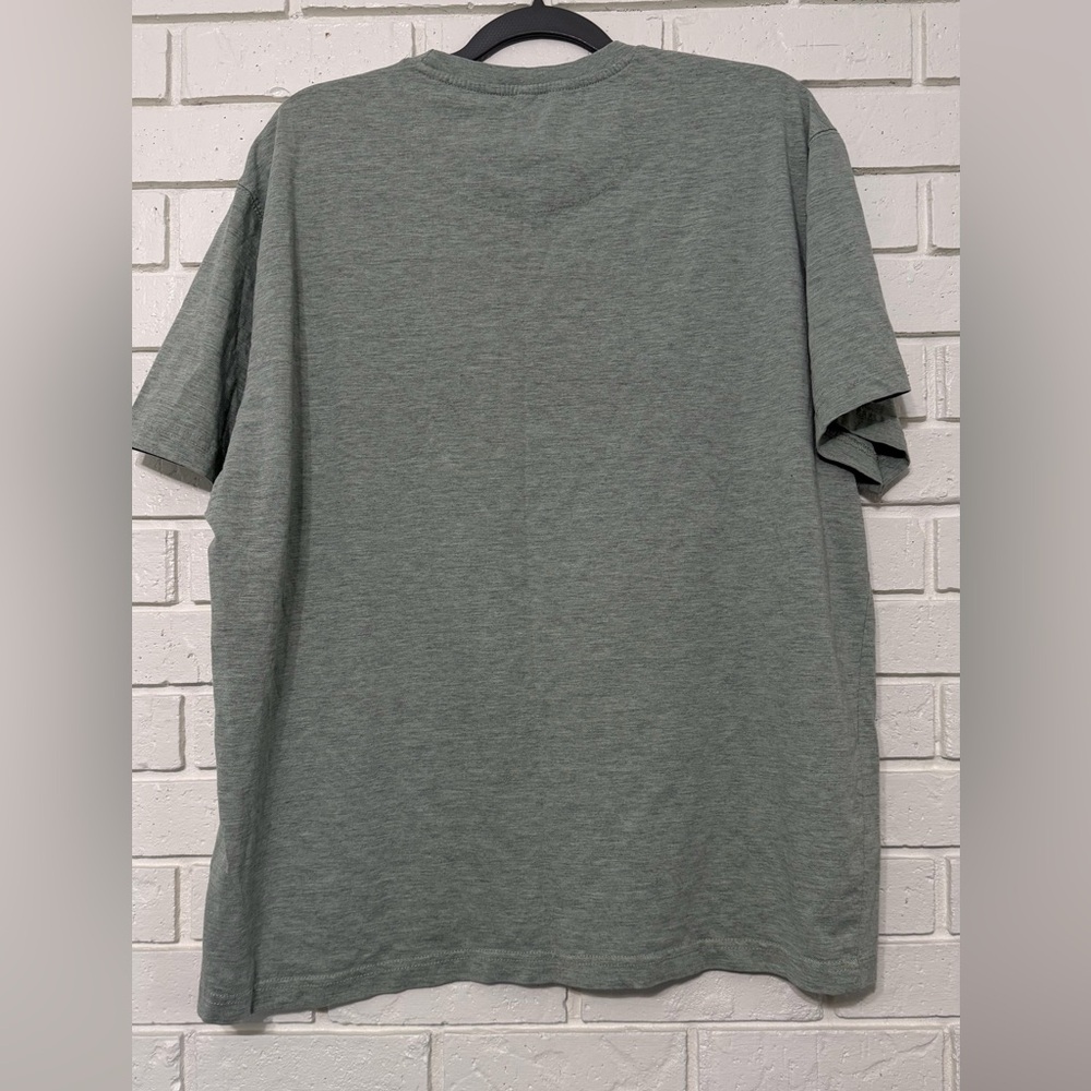 Men’s blue green tee with vintage car and surfboard graphic. Size XXL - Picture 2 of 4